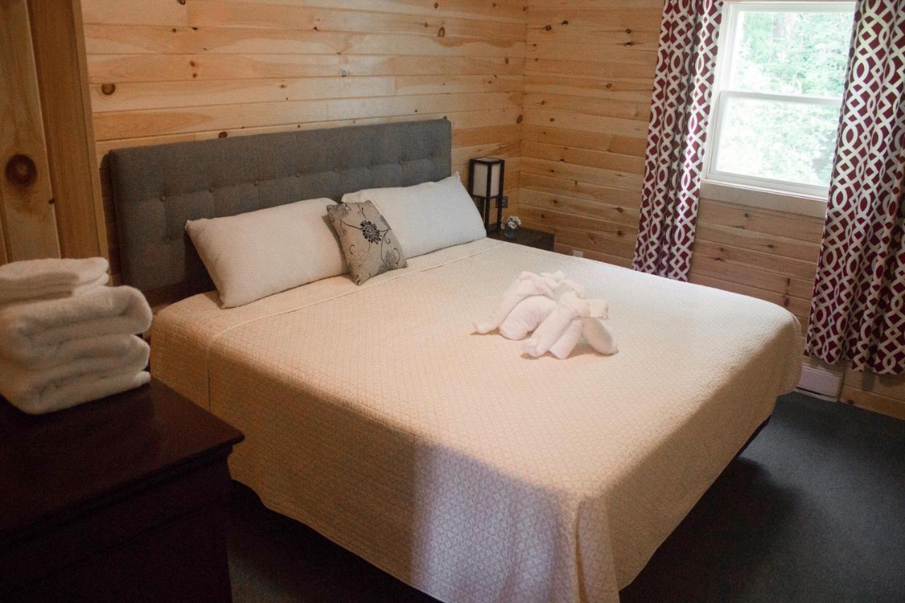 Hidden Acres Cottages Кавендиш Екстериор снимка