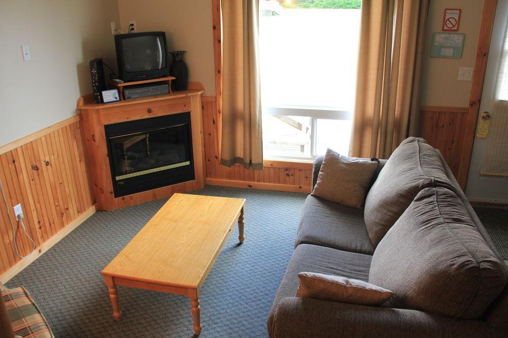 Hidden Acres Cottages Кавендиш Екстериор снимка