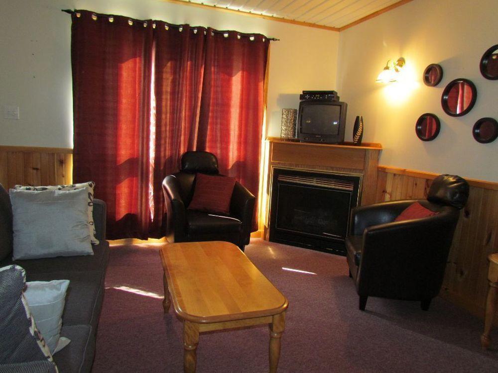 Hidden Acres Cottages Кавендиш Екстериор снимка