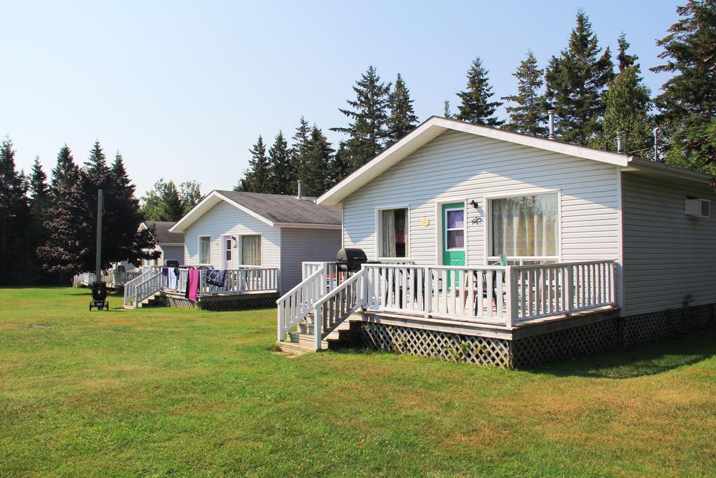Hidden Acres Cottages Кавендиш Екстериор снимка