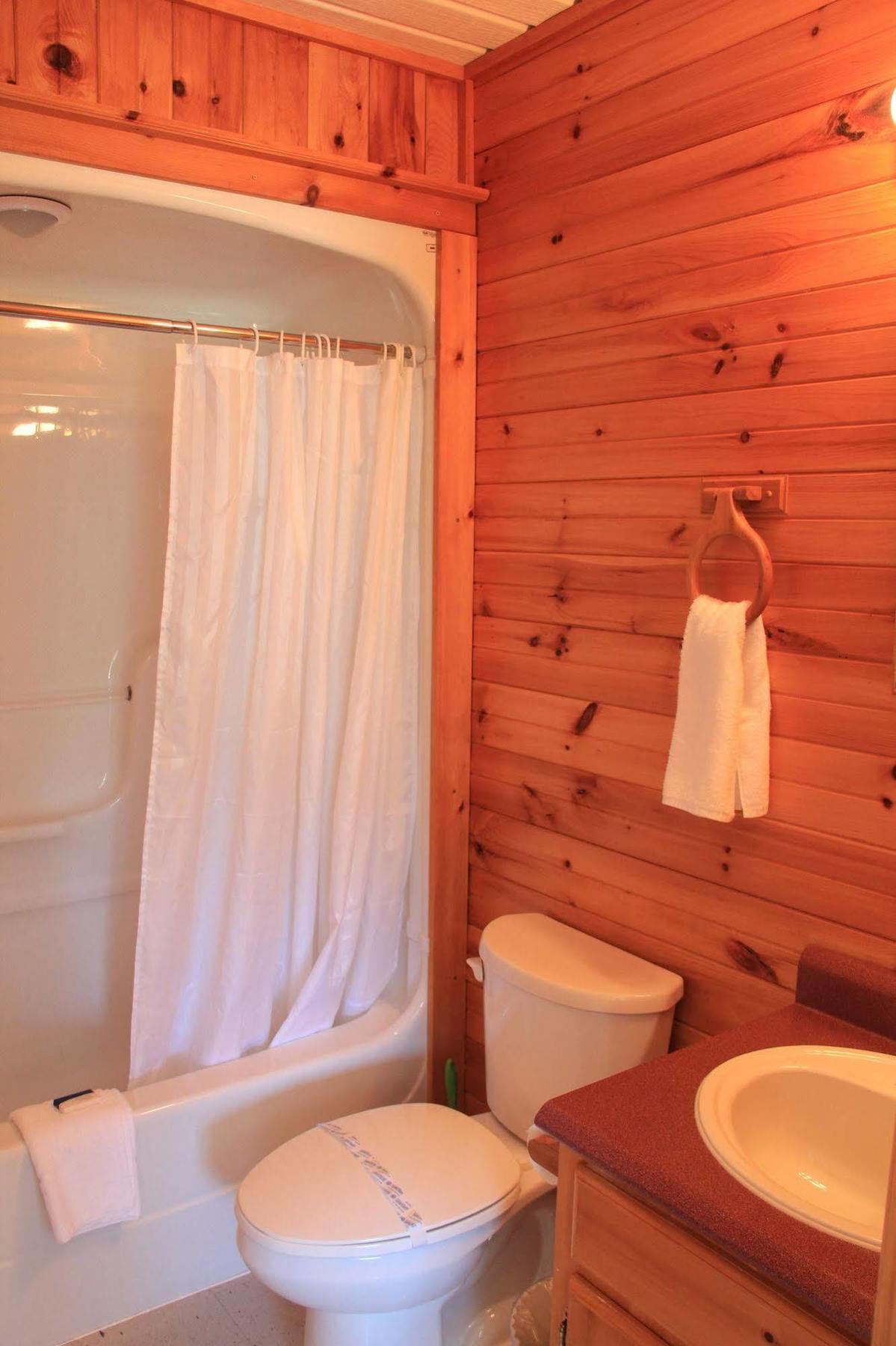 Hidden Acres Cottages Кавендиш Екстериор снимка