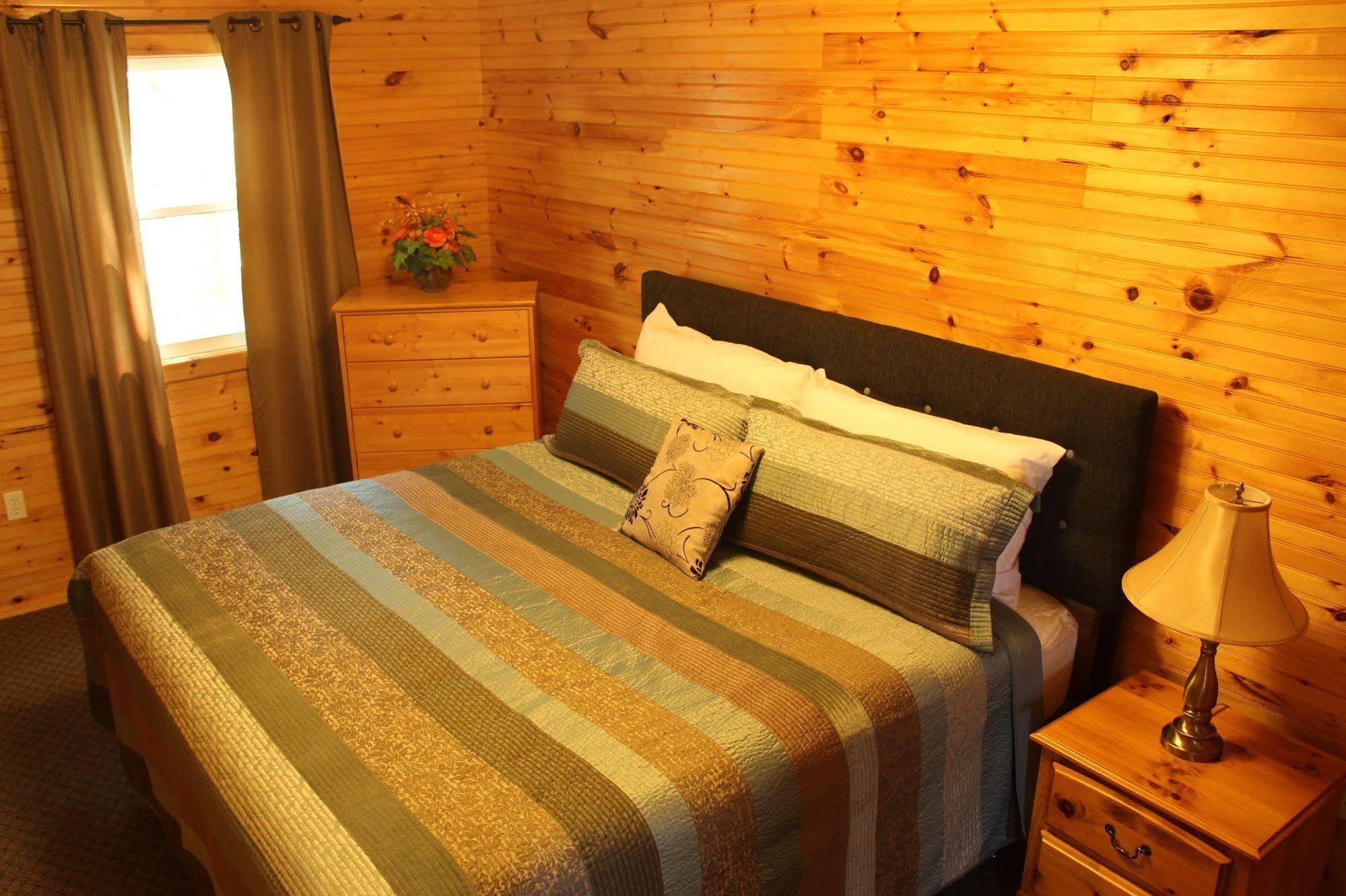 Hidden Acres Cottages Кавендиш Екстериор снимка