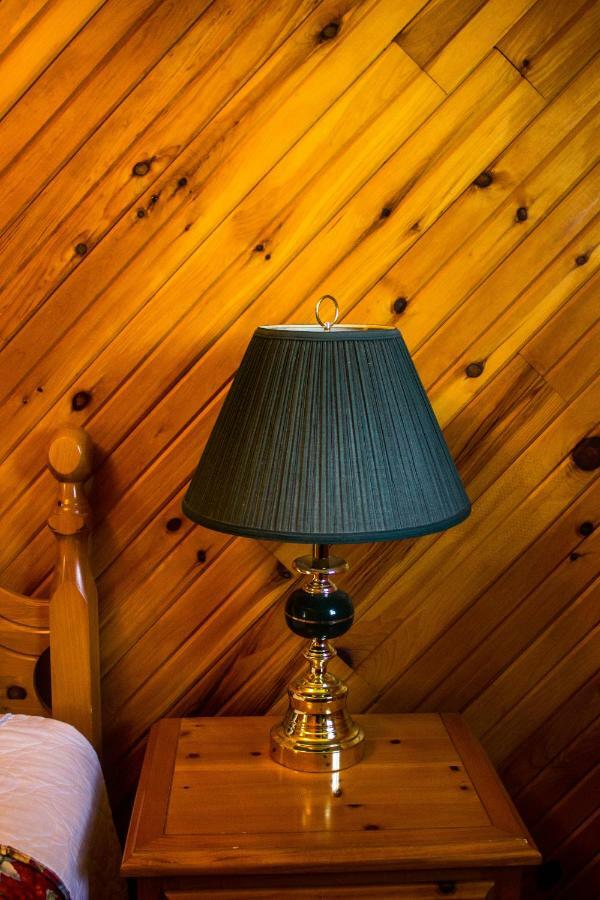 Hidden Acres Cottages Кавендиш Екстериор снимка